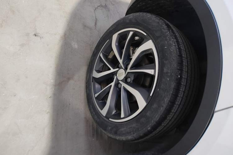 Used Geely Auto Emgrand GS 2020 1.4T CVT Ya Right Rear Wheel Hub