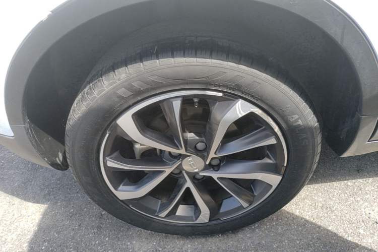 Used Geely Auto Emgrand GS 2020 1.4T CVT Ya Right Rear Wheel Hub