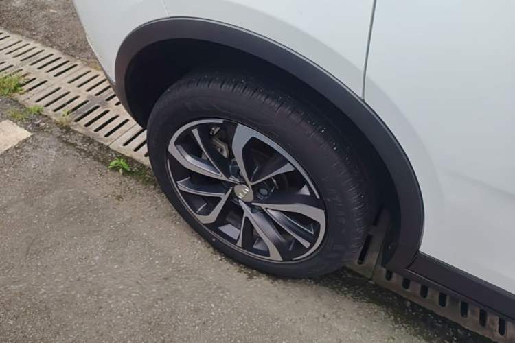 Used Geely Auto Emgrand GS 2020 1.4T CVT Ya Right Rear Wheel Hub