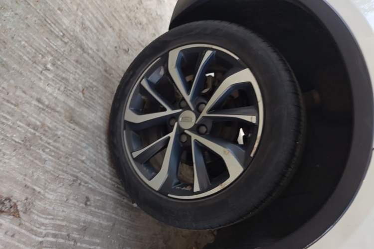 Used Geely Auto Emgrand GS 2020 1.4T CVT Ya Right Rear Wheel Hub