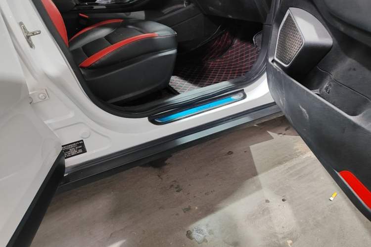 Used Geely Auto Emgrand GS 2020 1.4T CVT Ya Right Side Sill