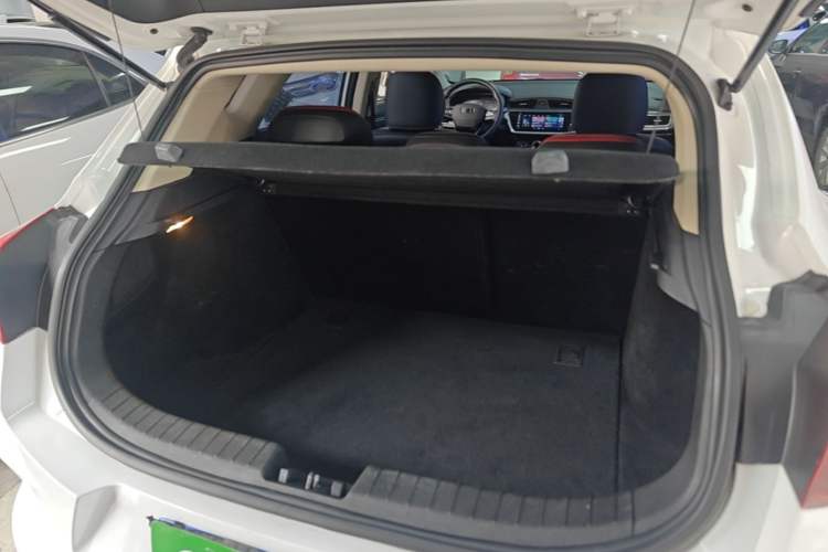 Used Geely Auto Emgrand GS 2020 1.4T CVT Ya Trunk