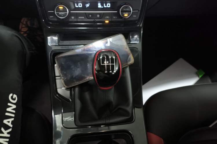 Used Geely Auto Emgrand GS 2020 1.4T Manual Ya Gear Lever