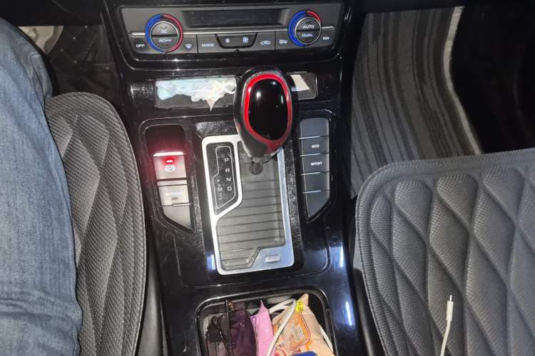 Used Geely Auto Emgrand GS 2020 1.4T CVT Active Gear Lever