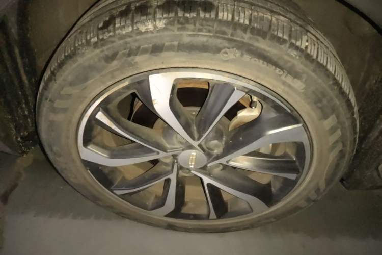 Used Geely Auto Emgrand GS 2020 1.4T CVT Ya Right Front Wheel Hub