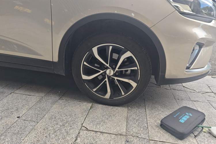 Used Geely Auto Emgrand GS 2020 1.4T CVT Ya Right Front Wheel Hub