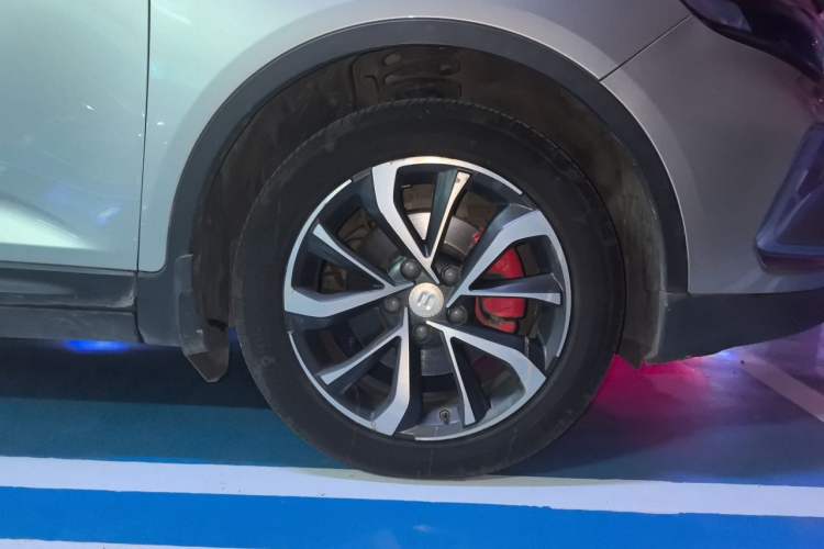 Used Geely Auto Emgrand GS 2020 1.4T CVT Active Right Front Wheel Hub