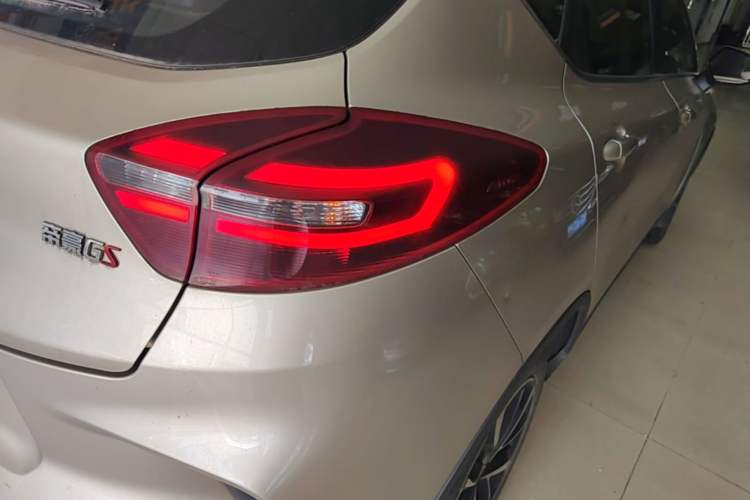 Used Geely Auto Emgrand GS 2020 1.4T CVT Ya Right Rear Taillight