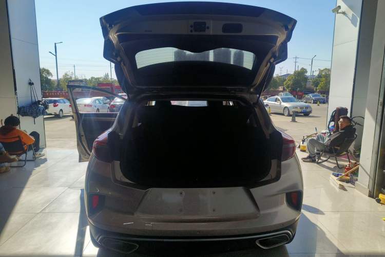 Used Geely Auto Emgrand GS 2020 1.4T CVT Ya Trunk