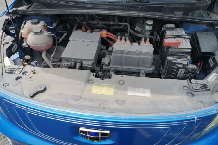 Used Geely Auto Emgrand GSe 2018 Style Model Engine Bay