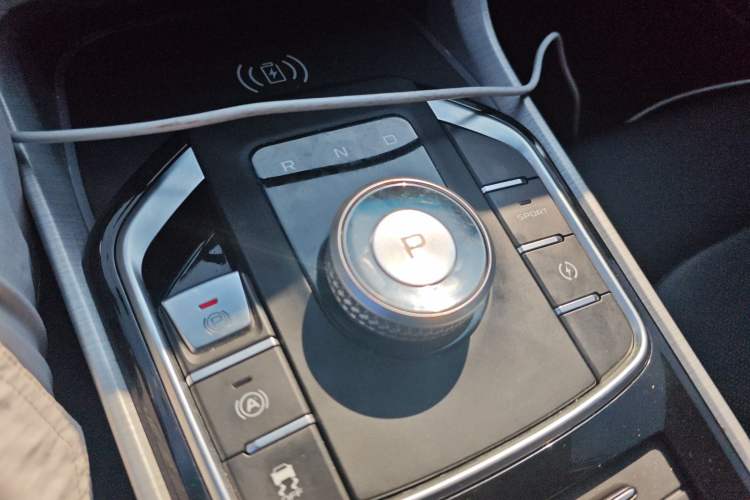 Used Geely Auto Emgrand GSe 2018 Zunshang Model Gear Lever