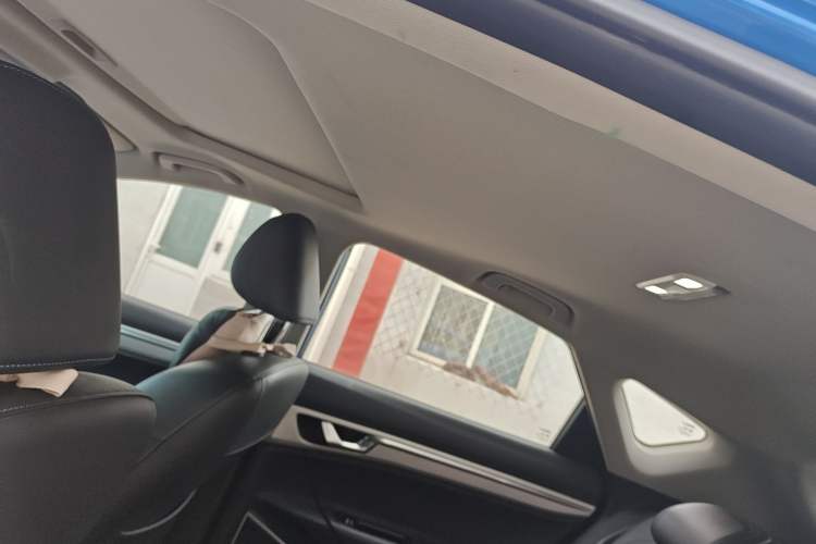 Used Geely Auto Emgrand GSe 2018 ZhenShang Model Headliner