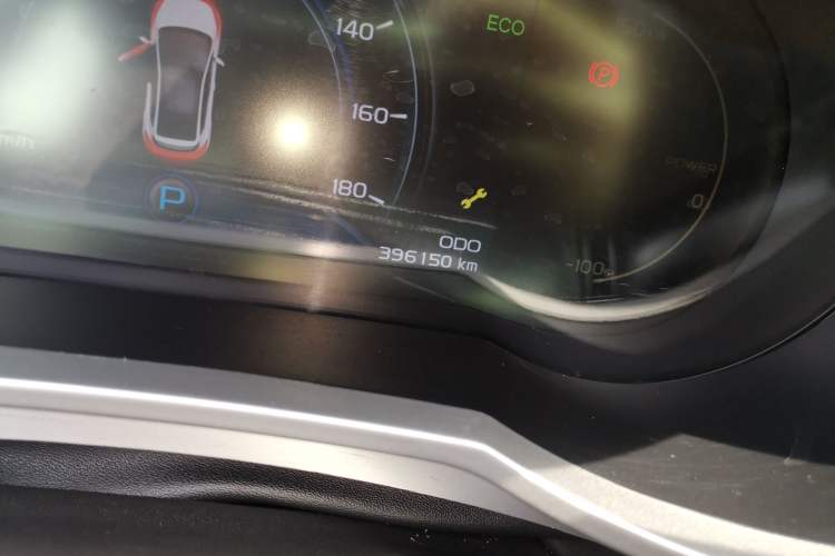 Used Geely Auto Emgrand GSe 2018 Style Model Odometer Close Up
