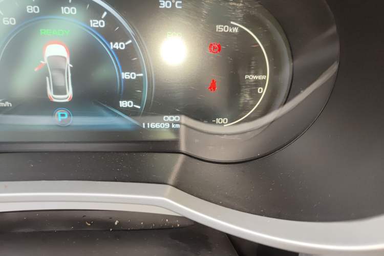 Used Geely Auto Emgrand GSe 2018 ZhenShang Model Odometer Close Up