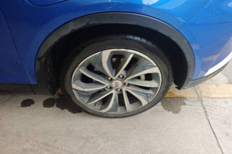Used Geely Auto Emgrand GSe 2018 Zunshang Model Right Front Wheel Hub
