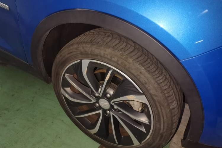 Used Geely Auto Emgrand GSe 2018 Zunshang Model Right Front Wheel Hub