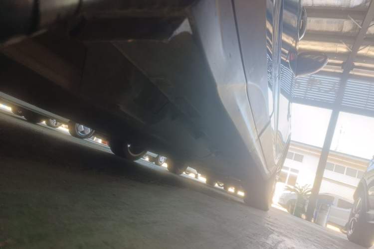 Used Geely Auto Emgrand GSe 2018 ZhenShang Model Right Side Sill