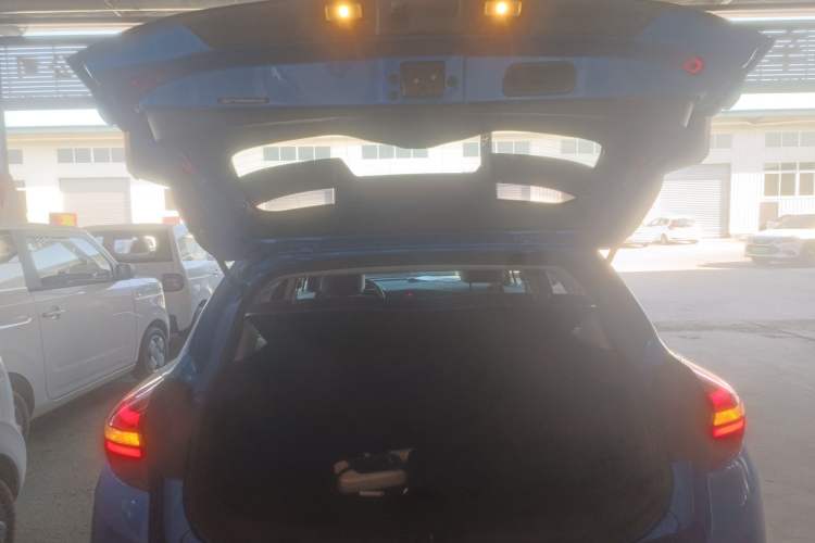 Used Geely Auto Emgrand GSe 2018 ZhenShang Model Trunk