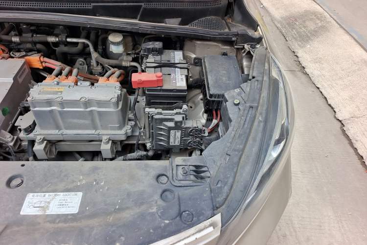 Used Geely Auto Emgrand GSe 2018 Zunshang Model Engine Bay Left