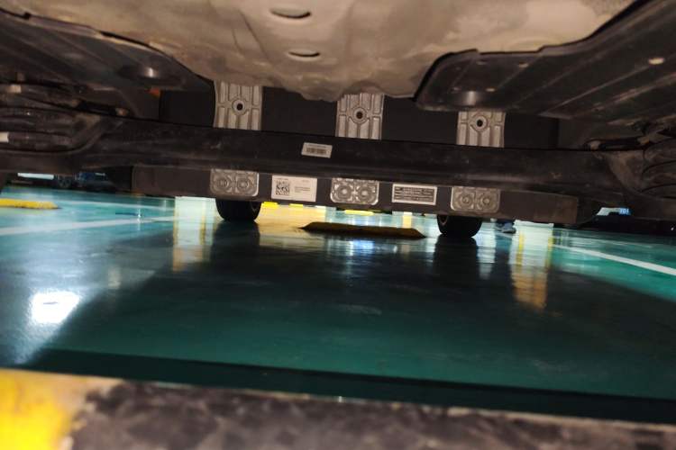 Used Geely Auto Emgrand GSe 2018 Zunshang Model Chassis Rear