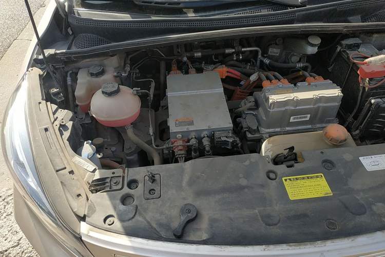 Used Geely Auto Emgrand GSe 2018 Zunshang Model Engine Bay Right