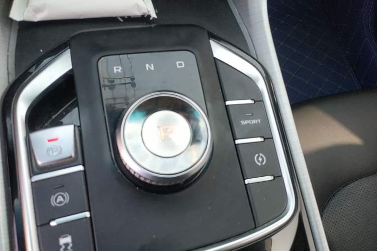 Used Geely Auto Emgrand GSe 2018 Zunshang Model Gear Lever