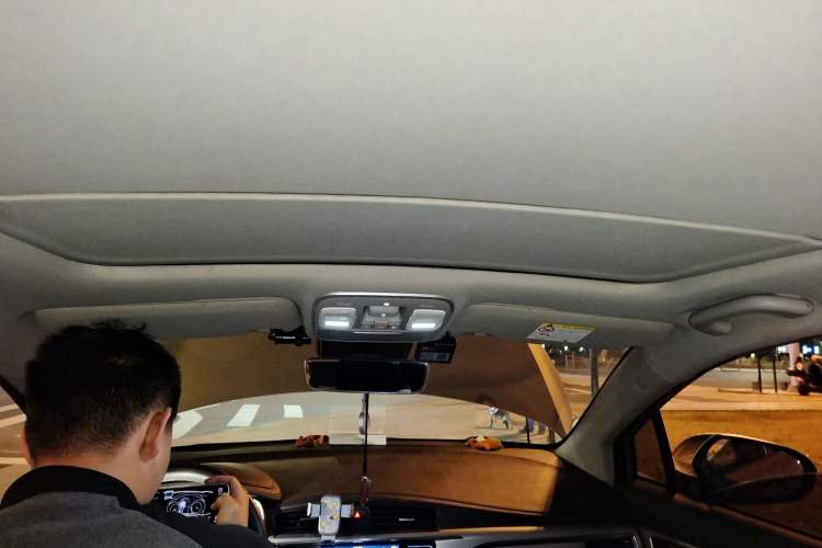 Used Geely Auto Emgrand GSe 2018 Zunshang Model Headliner