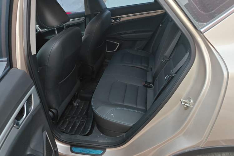 Used Geely Auto Emgrand GSe 2018 ZhenShang Model Interior 4