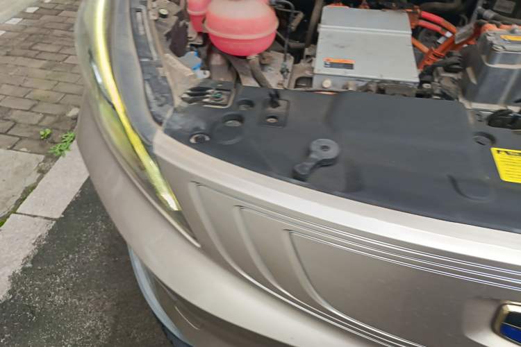 Used Geely Auto Emgrand GSe 2018 ZhenShang Model Right Front Headlight