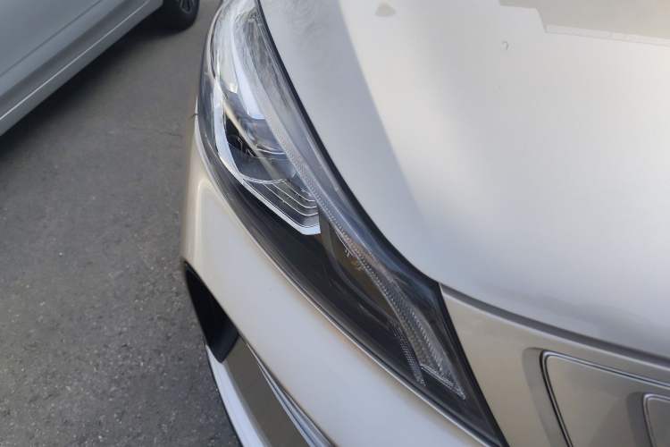 Used Geely Auto Emgrand GSe 2018 Zunshang Model Right Front Headlight