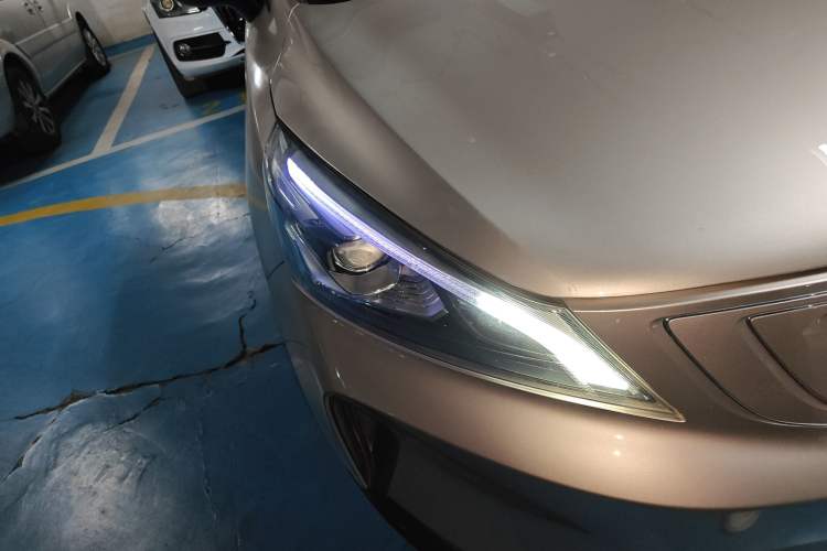 Used Geely Auto Emgrand GSe 2018 LingShang Model Right Front Headlight