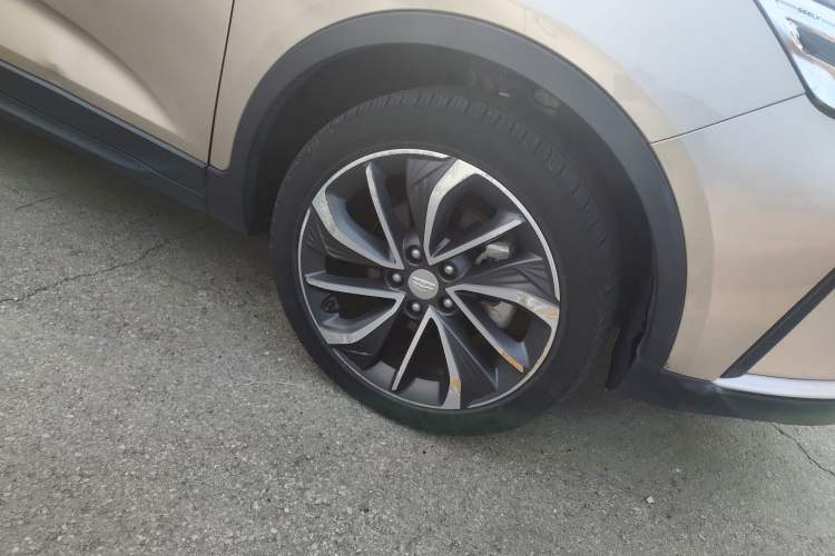 Used Geely Auto Emgrand GSe 2018 Zunshang Model Right Front Wheel Hub