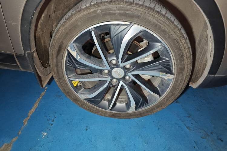 Used Geely Auto Emgrand GSe 2018 LingShang Model Right Front Wheel Hub