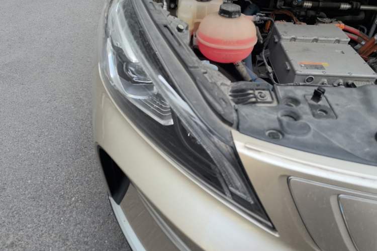 Used Geely Auto Emgrand GSe 2018 Zunshang Model Engine Bay Right