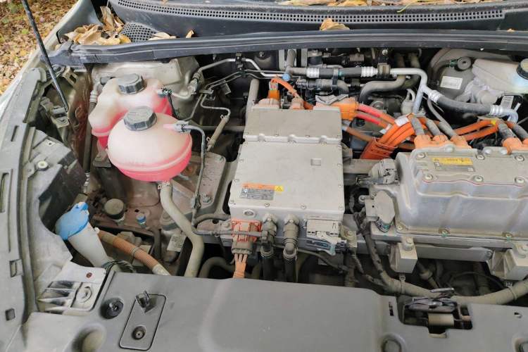 Used Geely Auto Emgrand GSe 2018 ZhenShang Model Engine Bay Right