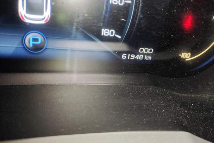 Used Geely Auto Emgrand GSe 2018 ZhenShang Model Odometer Close Up