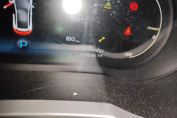 Used Geely Auto Emgrand GSe 2018 ZhenShang Model Odometer Close Up