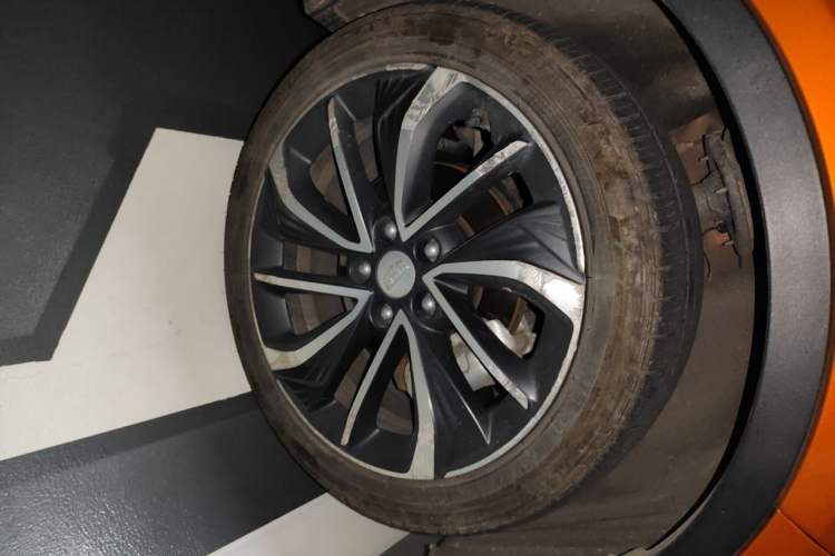 Used Geely Auto Emgrand GSe 2018 ZhenShang Model Right Front Wheel Hub