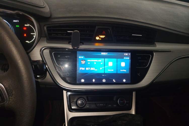 Used Geely Auto Emgrand GSe 2018 ZhenShang Model Audio And AC Panel