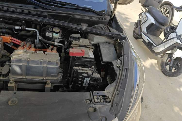 Used Geely Auto Emgrand GSe 2018 Zunshang Model Engine Bay Left
