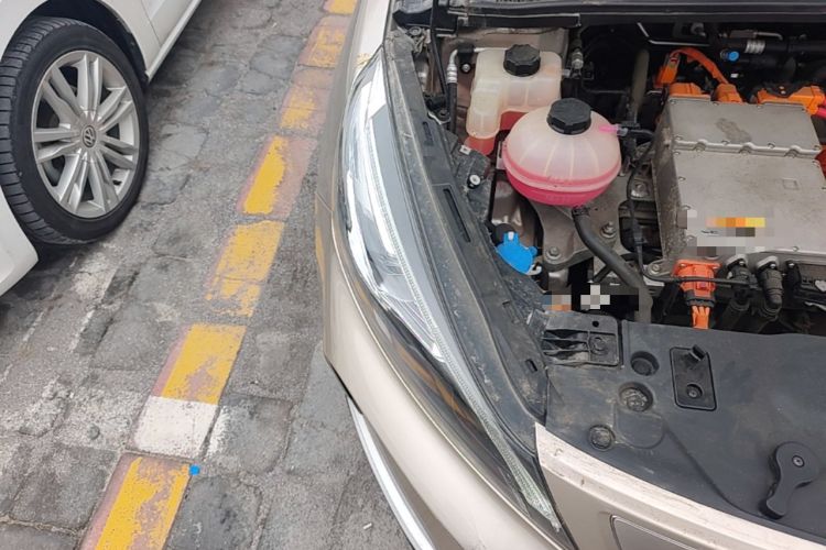 Used Geely Auto Emgrand GSe 2018 ZhenShang Model Engine Bay Right