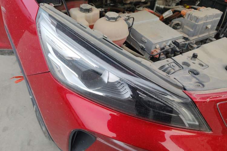 Used Geely Auto Emgrand GSe 2018 Zunshang Model Right Front Headlight
