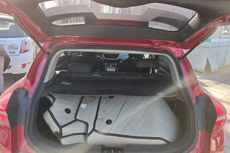 Used Geely Auto Emgrand GSe 2018 LingShang Model Trunk