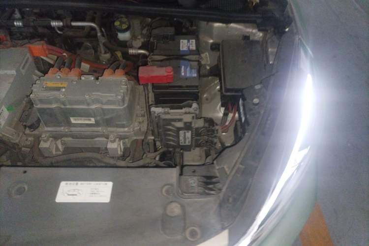 Used Geely Auto Emgrand GSe 2018 Zunshang Model Engine Bay Left