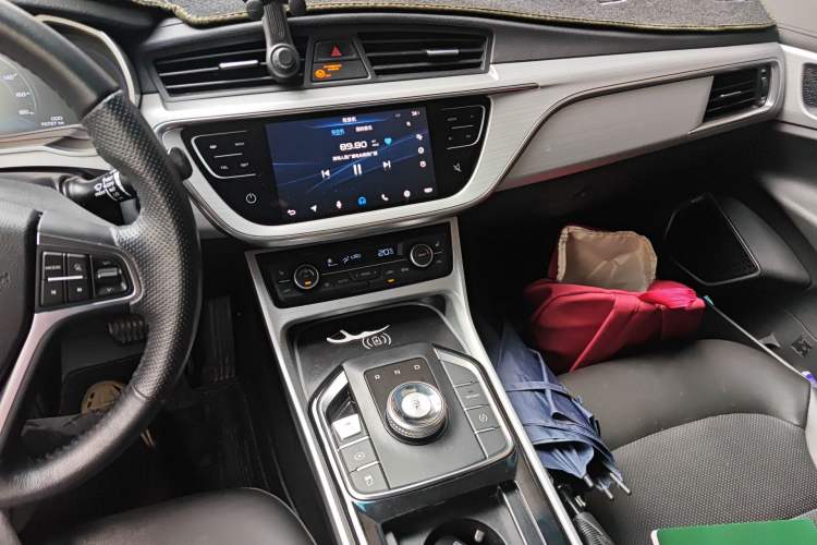 Used Geely Auto Emgrand GSe 2018 Zunshang Model Audio And AC Panel