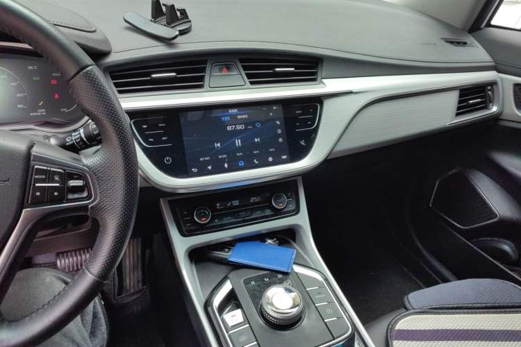 Used Geely Auto Emgrand GSe 2018 Zunshang Model Audio And AC Panel