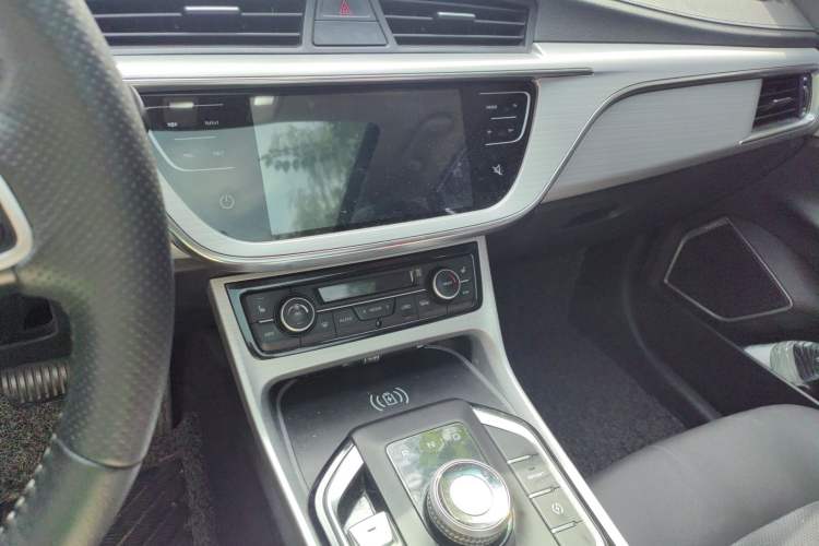 Used Geely Auto Emgrand GSe 2018 Zunshang Model Audio And AC Panel