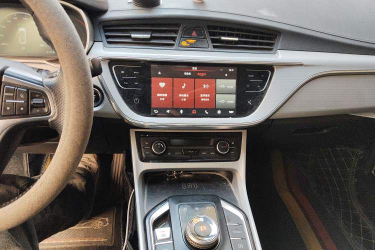 Used Geely Auto Emgrand GSe 2018 Zunshang Model Audio And AC Panel