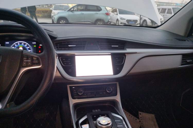 Used Geely Auto Emgrand GSe 2018 Zunshang Model Audio And AC Panel