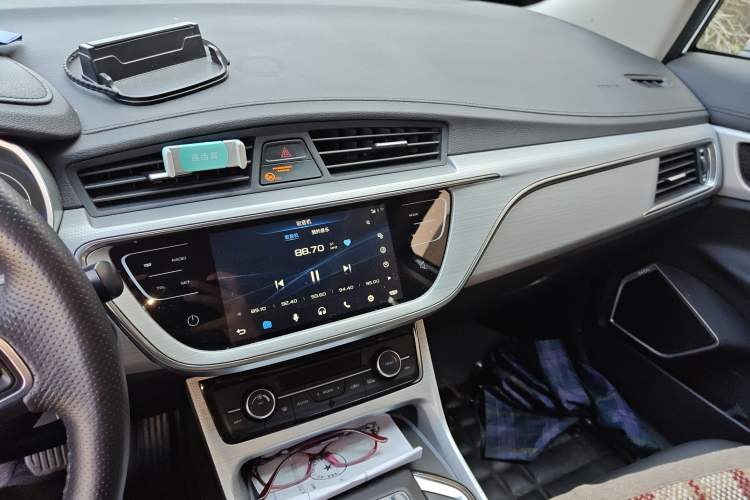 Used Geely Auto Emgrand GSe 2018 ZhenShang Model Audio And AC Panel